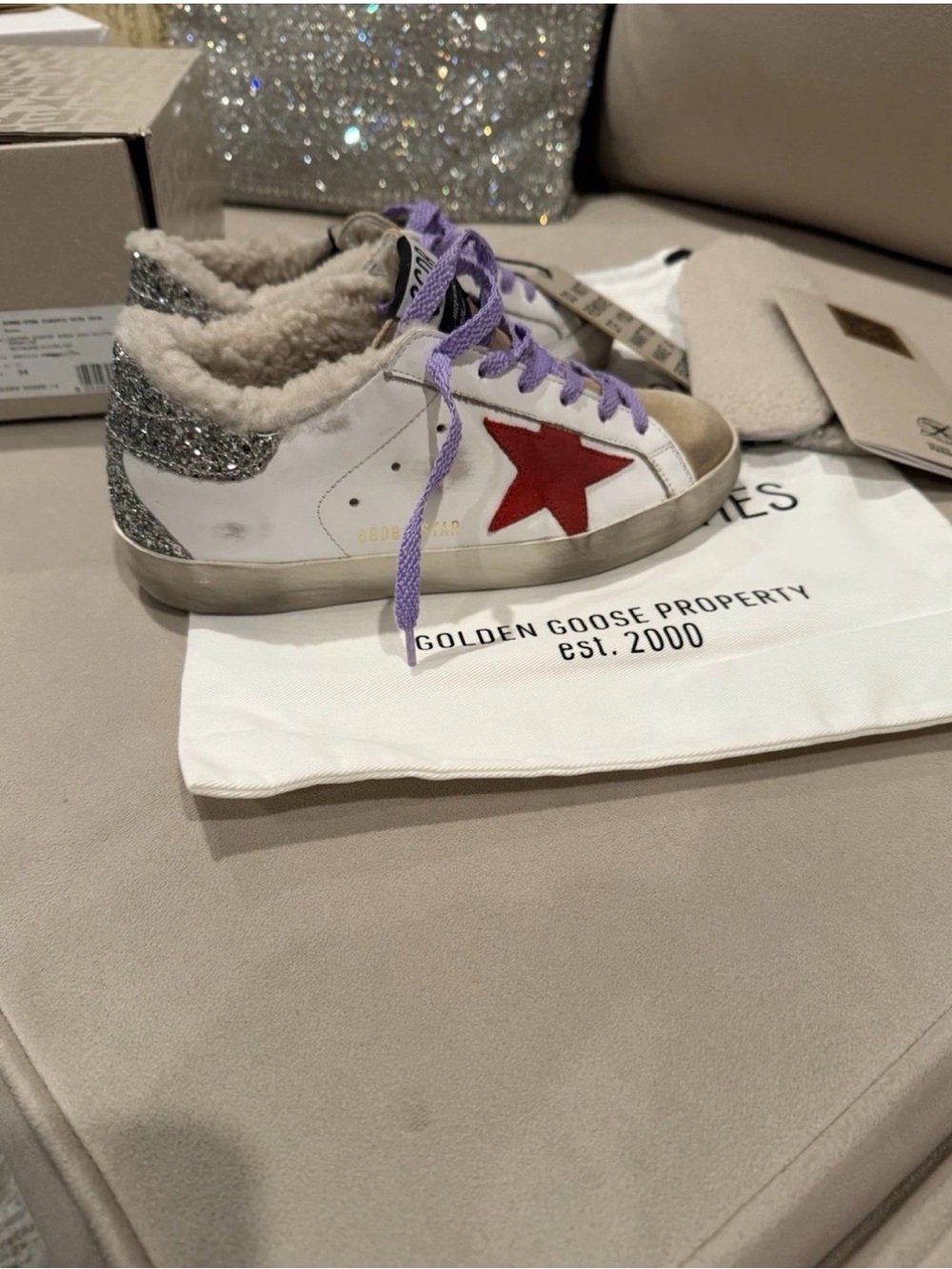 Golden Goose white sneakers with red star and silver glitter heel - Picture 2 of 8